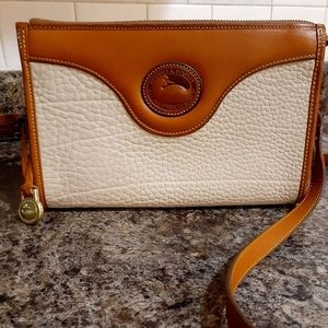 Vintage Dooney & Bourke crossbody bag